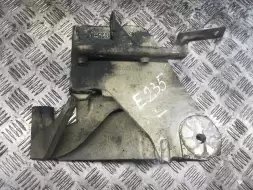 Кронштейн двигателя