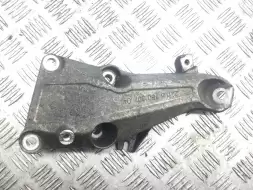 Кронштейн двигателя