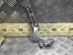 Петля капота правая