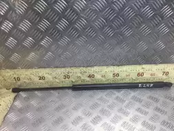 Амортизатор крышки багажника (3-5 двери)