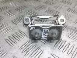 Петля крышки багажника