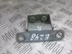 Петля крышки багажника