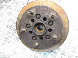 Ступица передняя правая