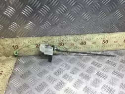Активатор замка крышки топливного бака