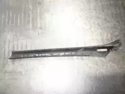 Молдинг стекла лобового