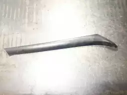 Молдинг стекла лобового