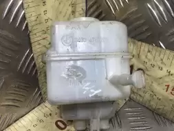 Бачок главного тормозного цилиндра