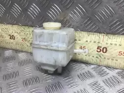 Бачок главного тормозного цилиндра