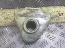 Бачок главного тормозного цилиндра