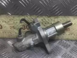 Цилиндр тормозной главный