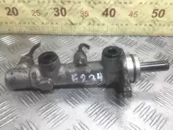 Цилиндр тормозной главный