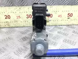 Моторчик стеклоподъемника задний правый