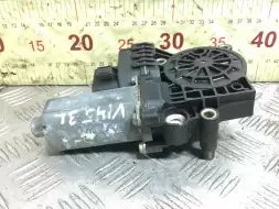 Моторчик стеклоподъемника задний левый