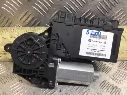 Моторчик стеклоподъемника задний левый