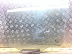 Стекло двери задней левой