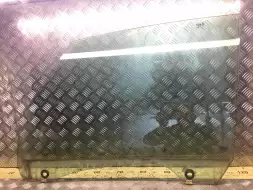 Стекло двери передней левой