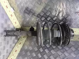 Стойка передняя правая