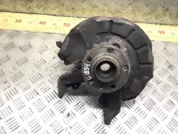 Ступица передняя левая