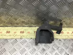 Крепление бампера переднего