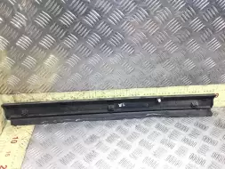 Молдинг двери задней правой