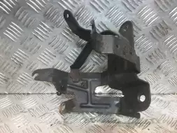 Кронштейн гидроусилителя