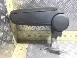 Подлокотник