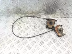 Замок капота