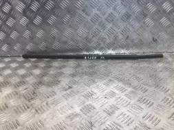 Молдинг двери задней правой