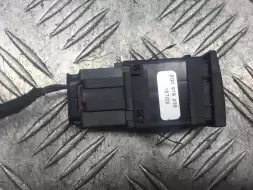 Кнопка (выключатель)