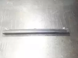 Шторка багажника