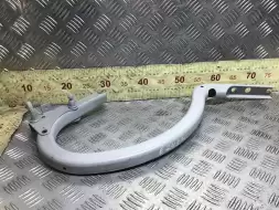 Петля крышки багажника