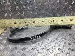 Петля крышки багажника