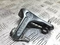 Петля двери