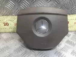 Подушка безопасности водителя