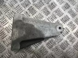 Кронштейн двигателя