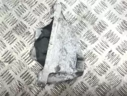 Кронштейн двигателя