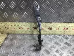 Петля капота правая