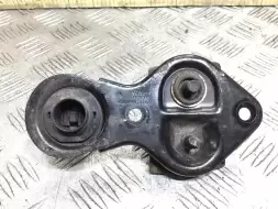 Замок капота