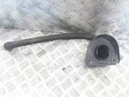 Маслозаливная горловина