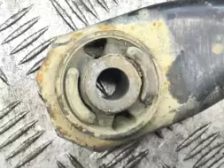 Рычаг задний правый