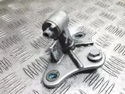 Петля двери