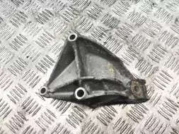 Кронштейн двигателя