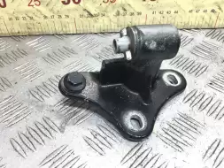 Петля двери