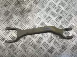 Рычаг задний левый