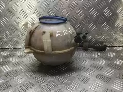 Бачок расширительный