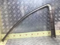 Накладка двери передней левой