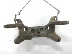 Балка подвески передняя (подрамник)