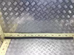 Уплотнитель двери задней левой