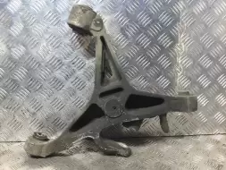 Рычаг задний правый