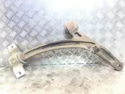 Рычаг передний правый